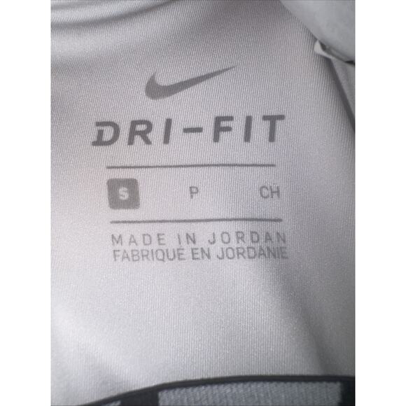 WHITE WOMENS NIKE PRO SHORTS SIZE SMALL EUC (Q4) - Picture 3 of 3